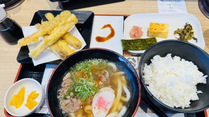 朝　がっつり食べるとなんで心まで満たされる？　ちゃんと心理学的に理由があるんですね