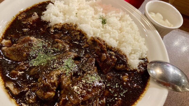 カーボーイカレージュニアさんのカッパカレー美味しいですよ☆